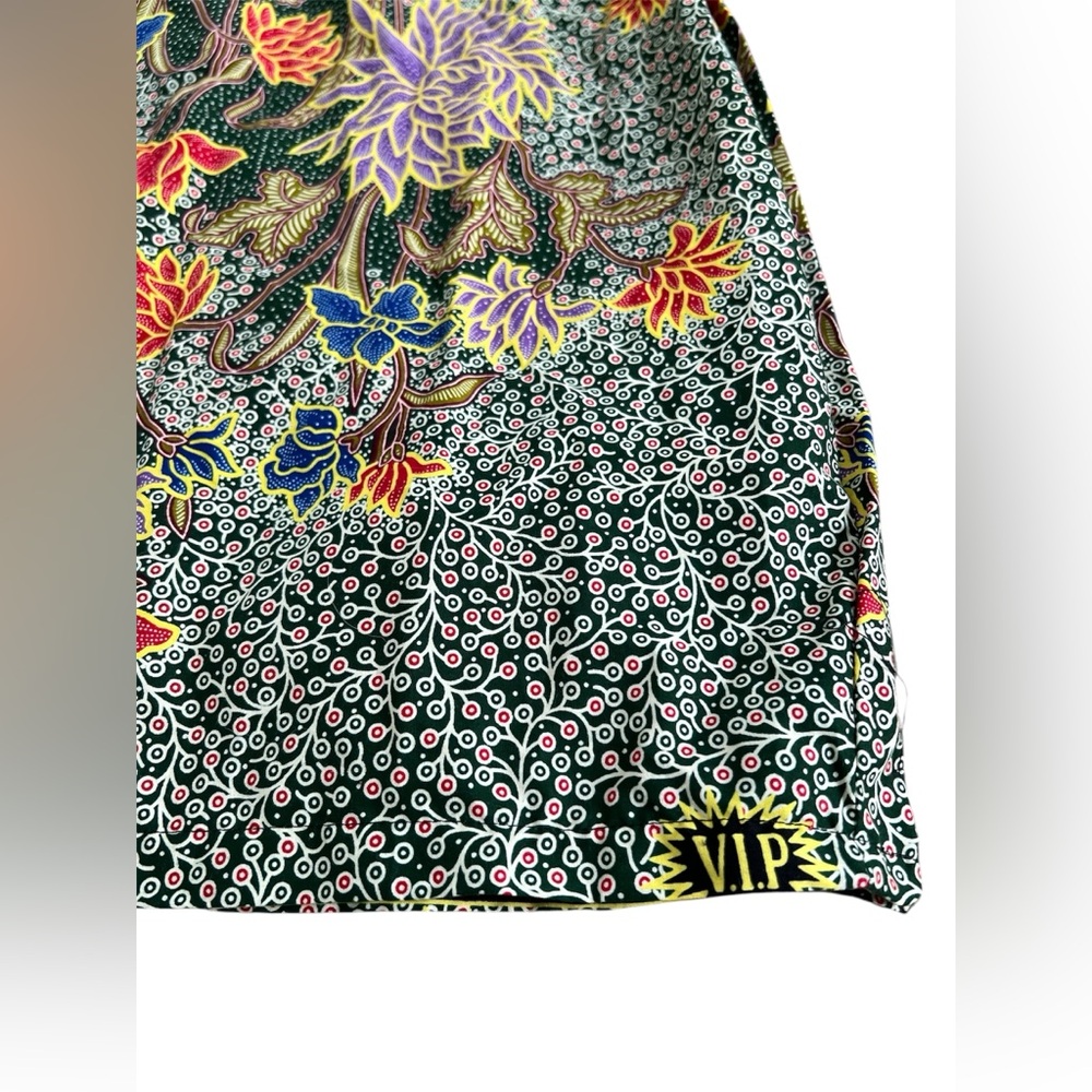 Handmade African Sheath Dress in Vibrant Batik-style Veritable Wax Print - Picture 9 of 10